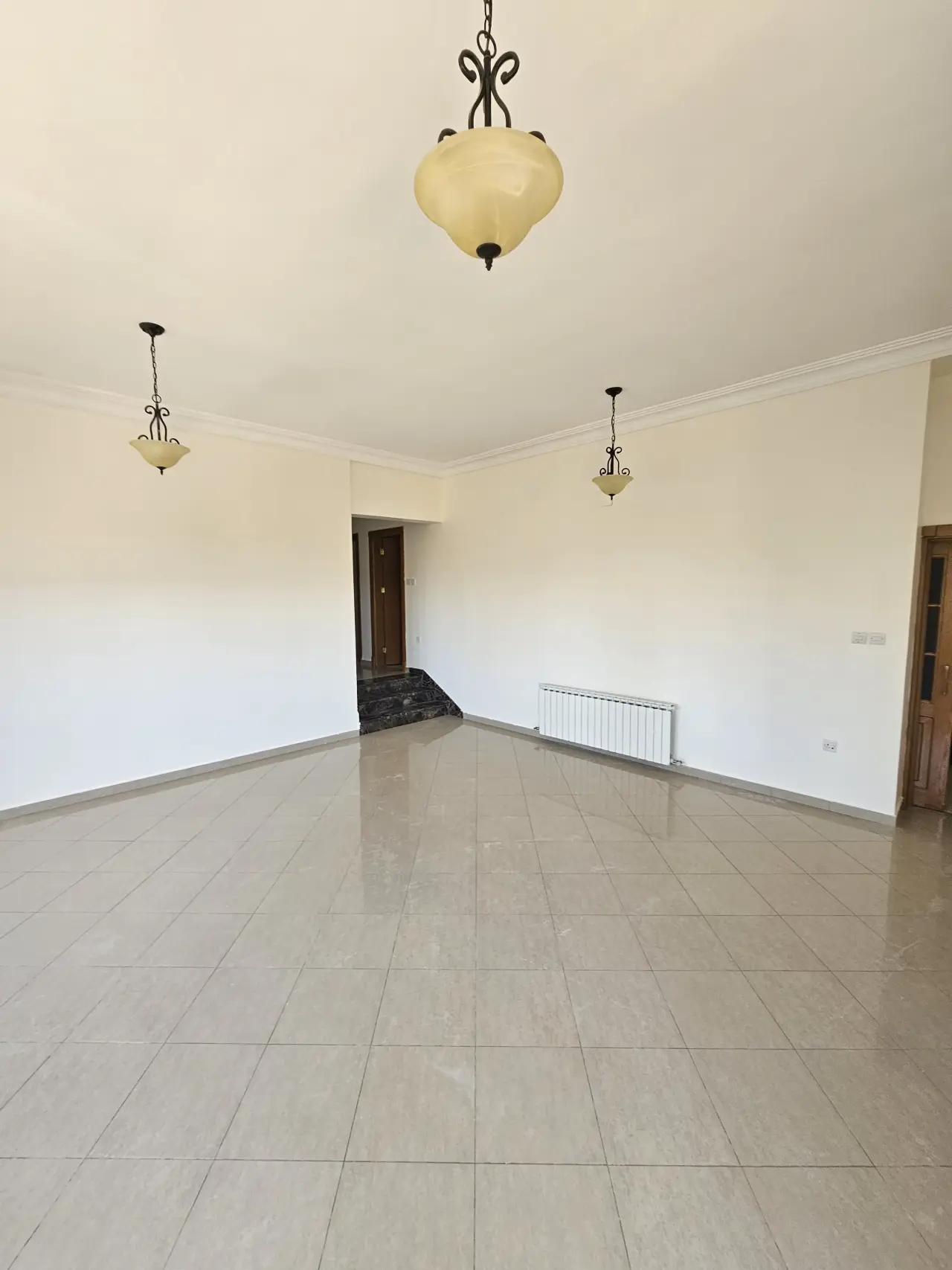 Apartment for rent in Al Kamaliya – photo 4