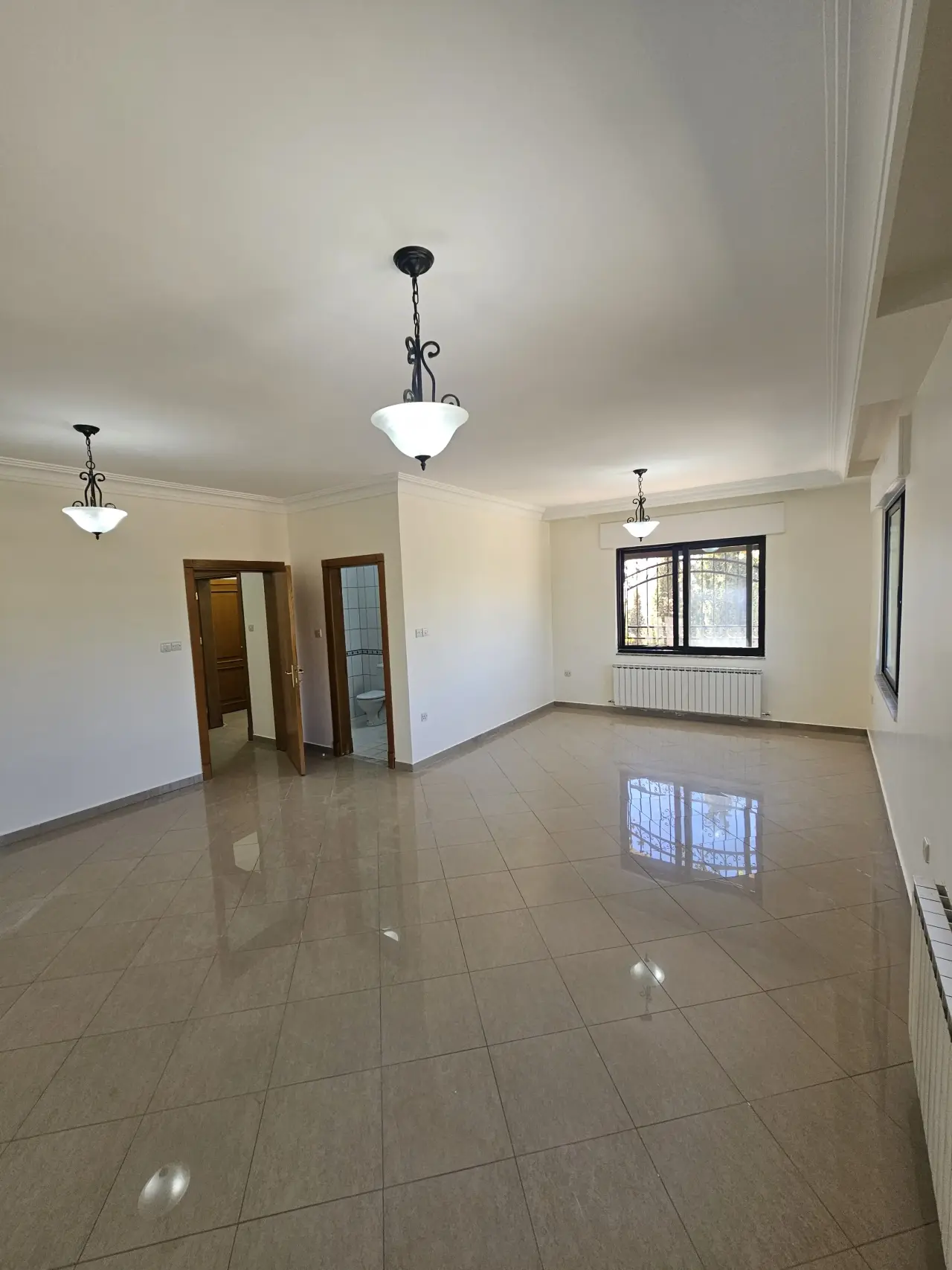 Apartment for rent in Al Kamaliya – photo 3