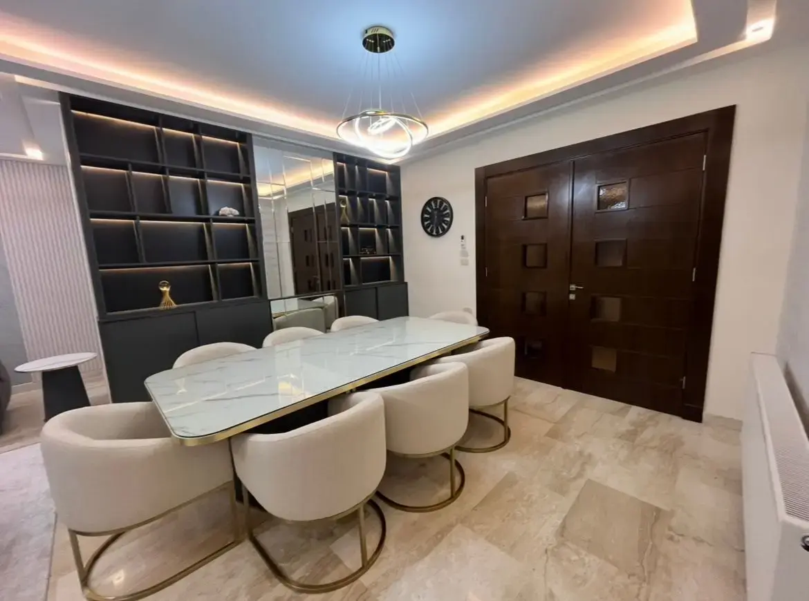 Apartment for rent in Umm al Kundum – photo 4