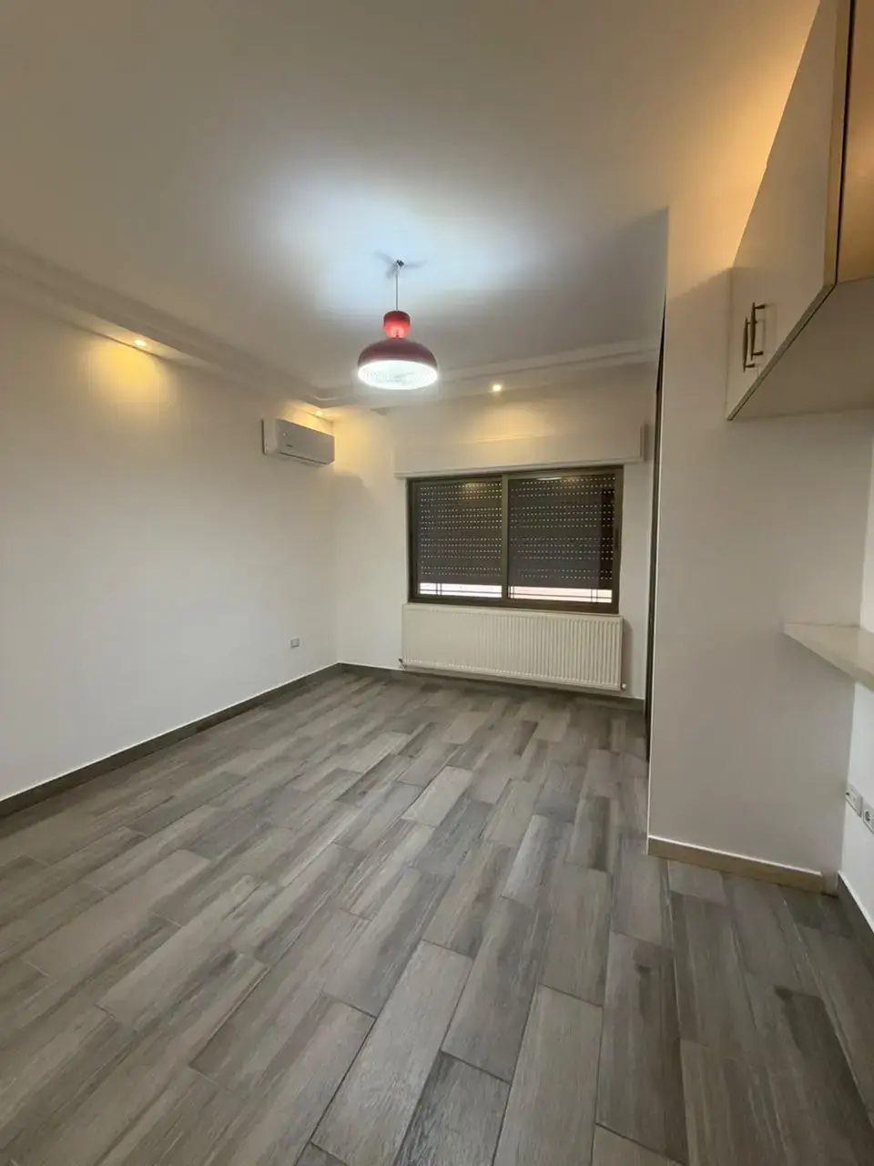 Apartment for rent in Umm al Kundum – photo 4