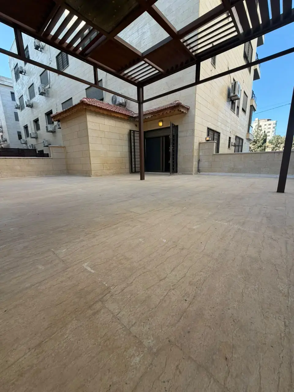 Apartment for rent in Umm al Kundum – photo 8