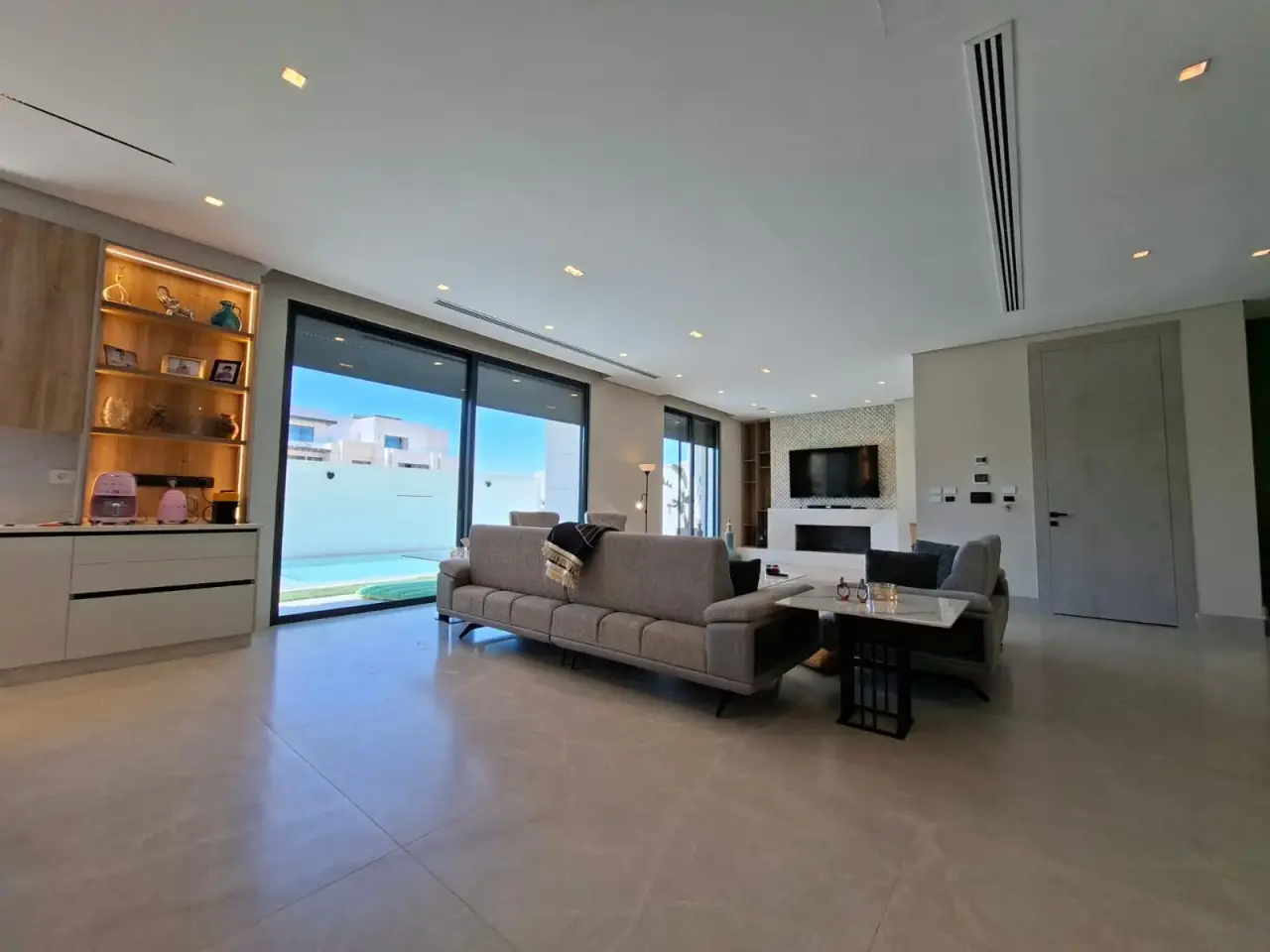 Villa for sale in Al-Dmenah – photo 3