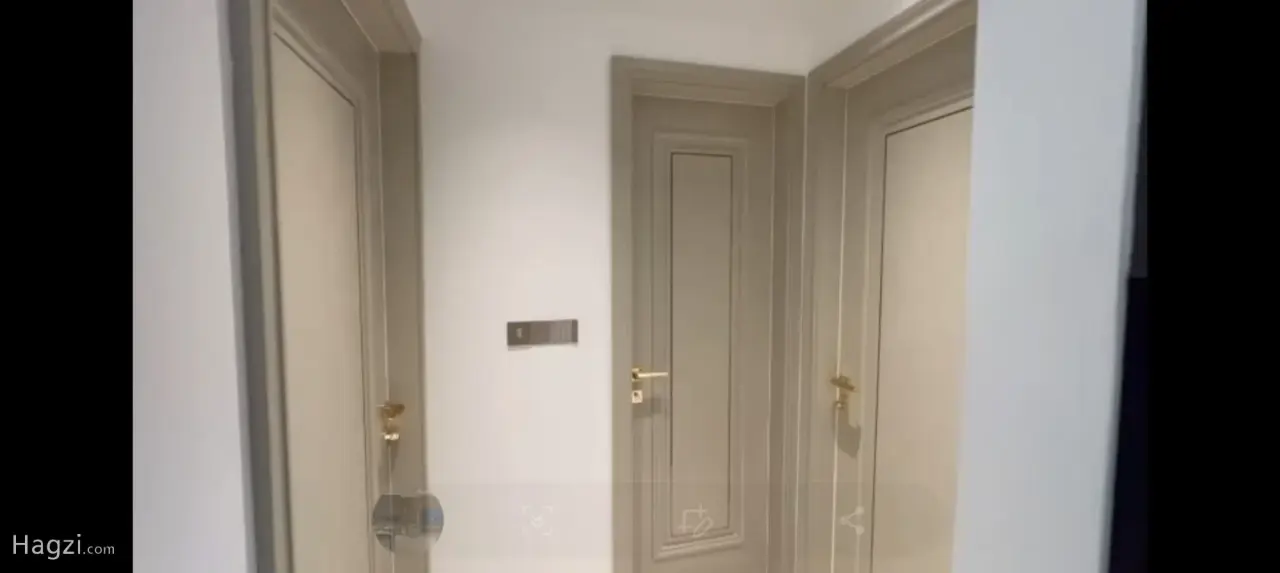 الصورة 11 من 12