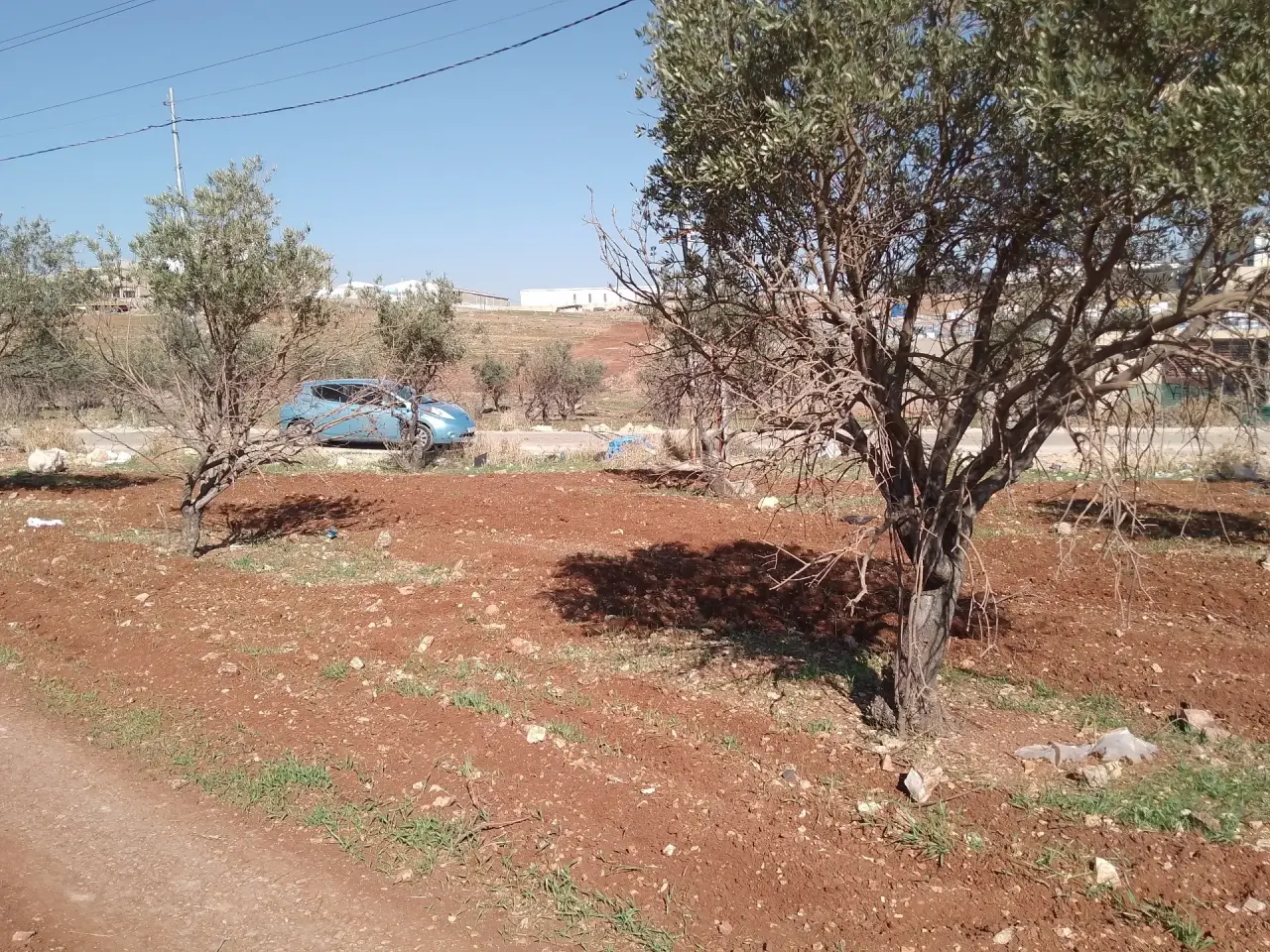 Land for sale in Kharebet Al Sooq and Jawa – photo 2