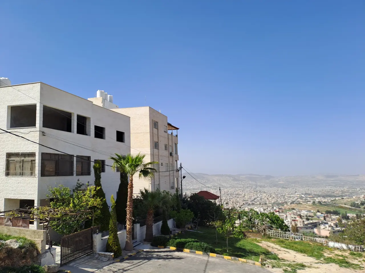 Land for sale in Al Kamaliya – photo 8