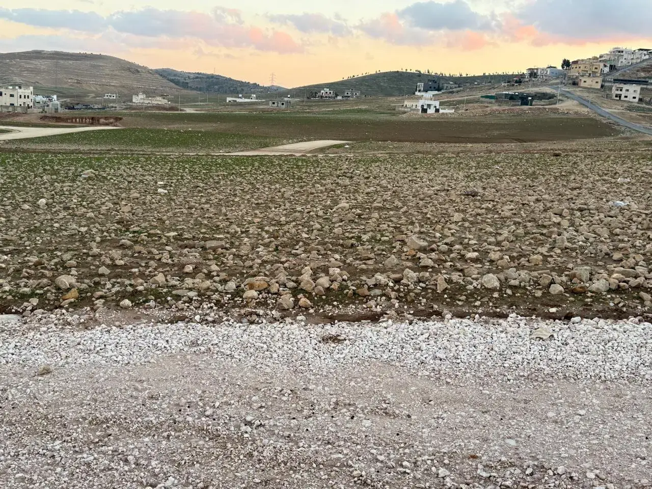 500 m² residential plot for sale in Al-Mugairat on a paved road