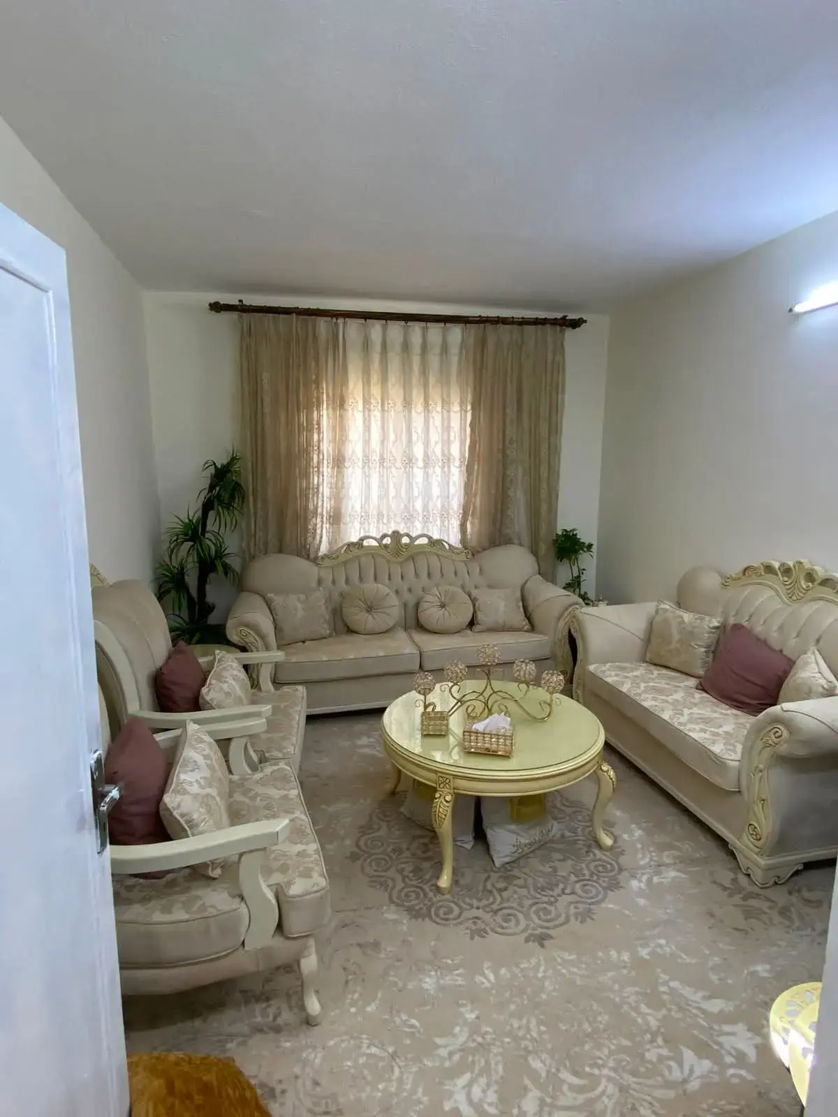 At the start of Aban, Irbid: 3-bedroom 137 m² apartment, price negotiable