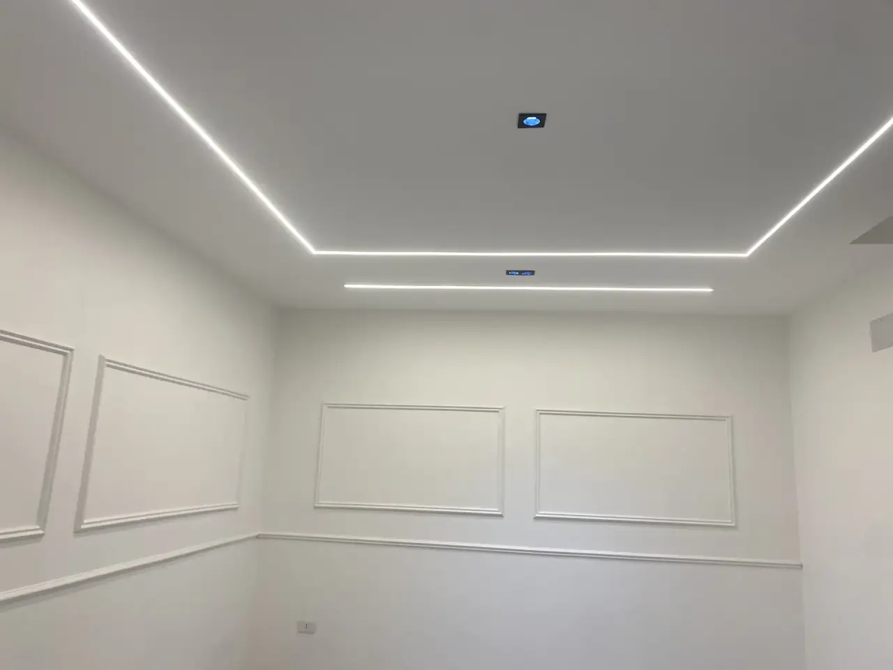 Abu Rashed Street, Irbid: second-floor flat plus rented roof flat on one deed