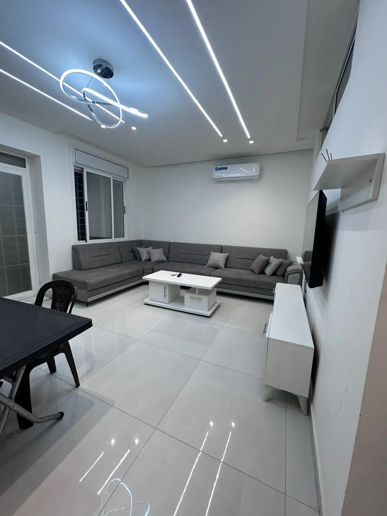 Apartment for rent in Petra Street – photo 2