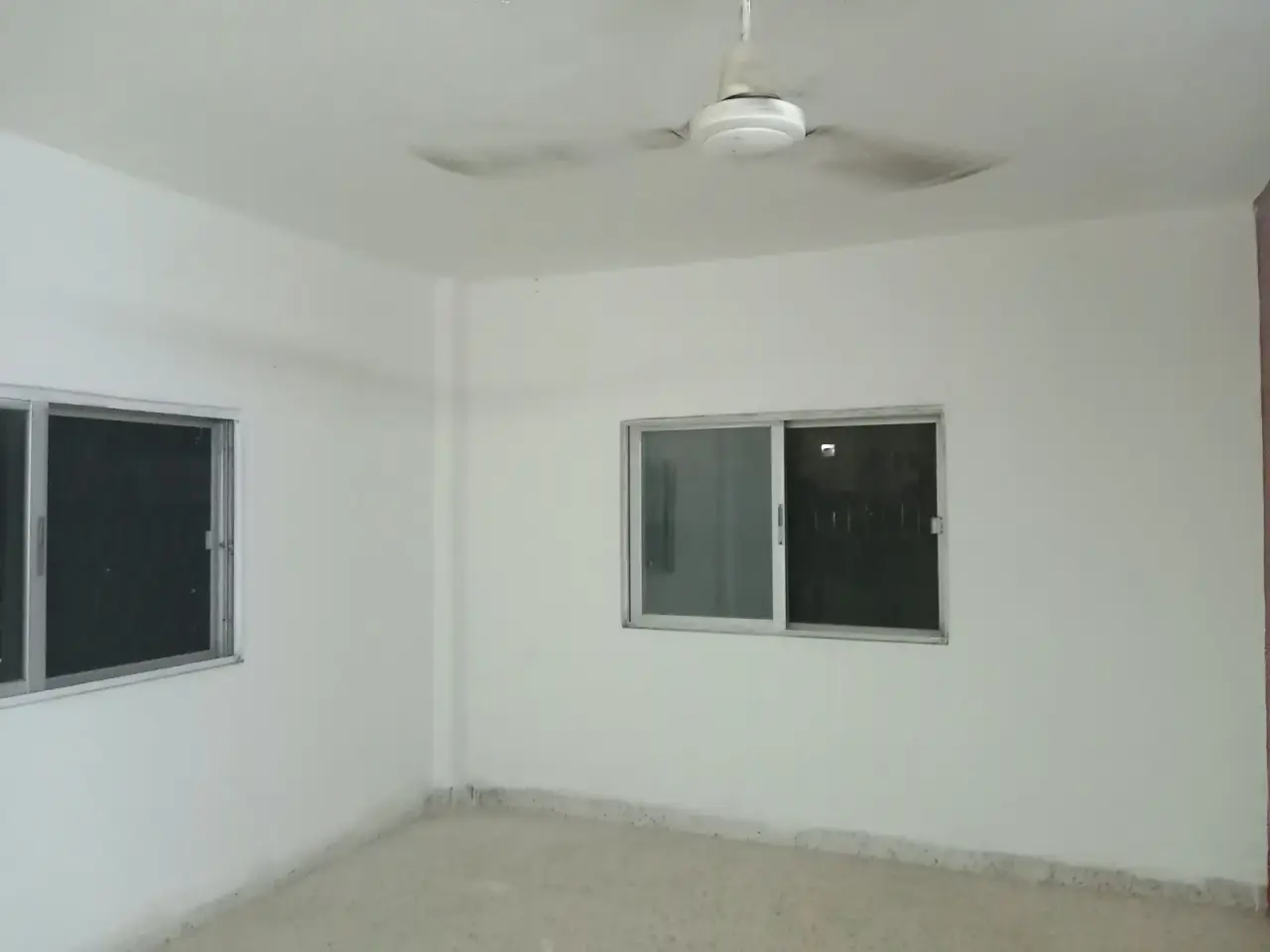 Unfurnished 115 m² ground-floor apartment for rent near Umm Salama school, Irbid