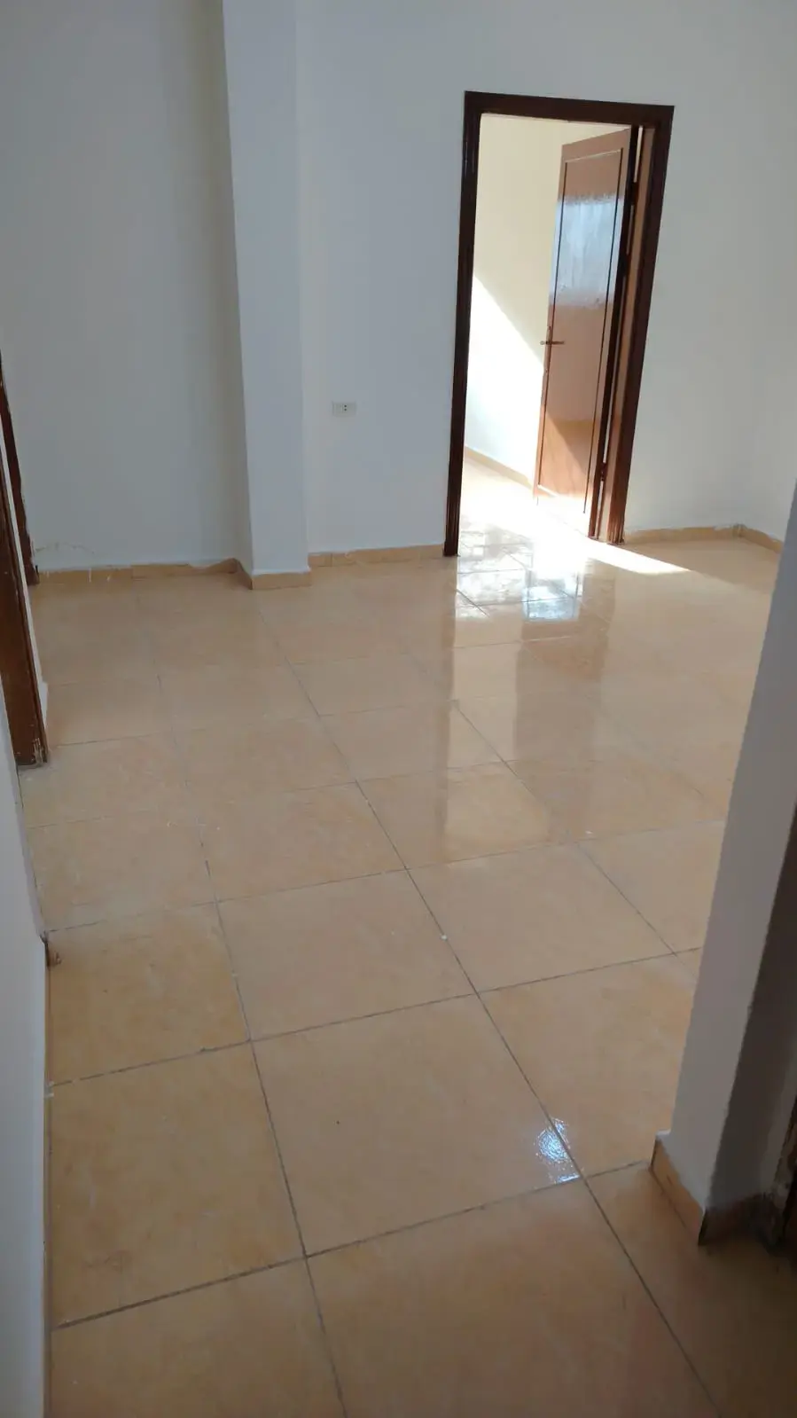 120 m² 3-room second-floor apartment for rent on Fo'ara Street, Irbid
