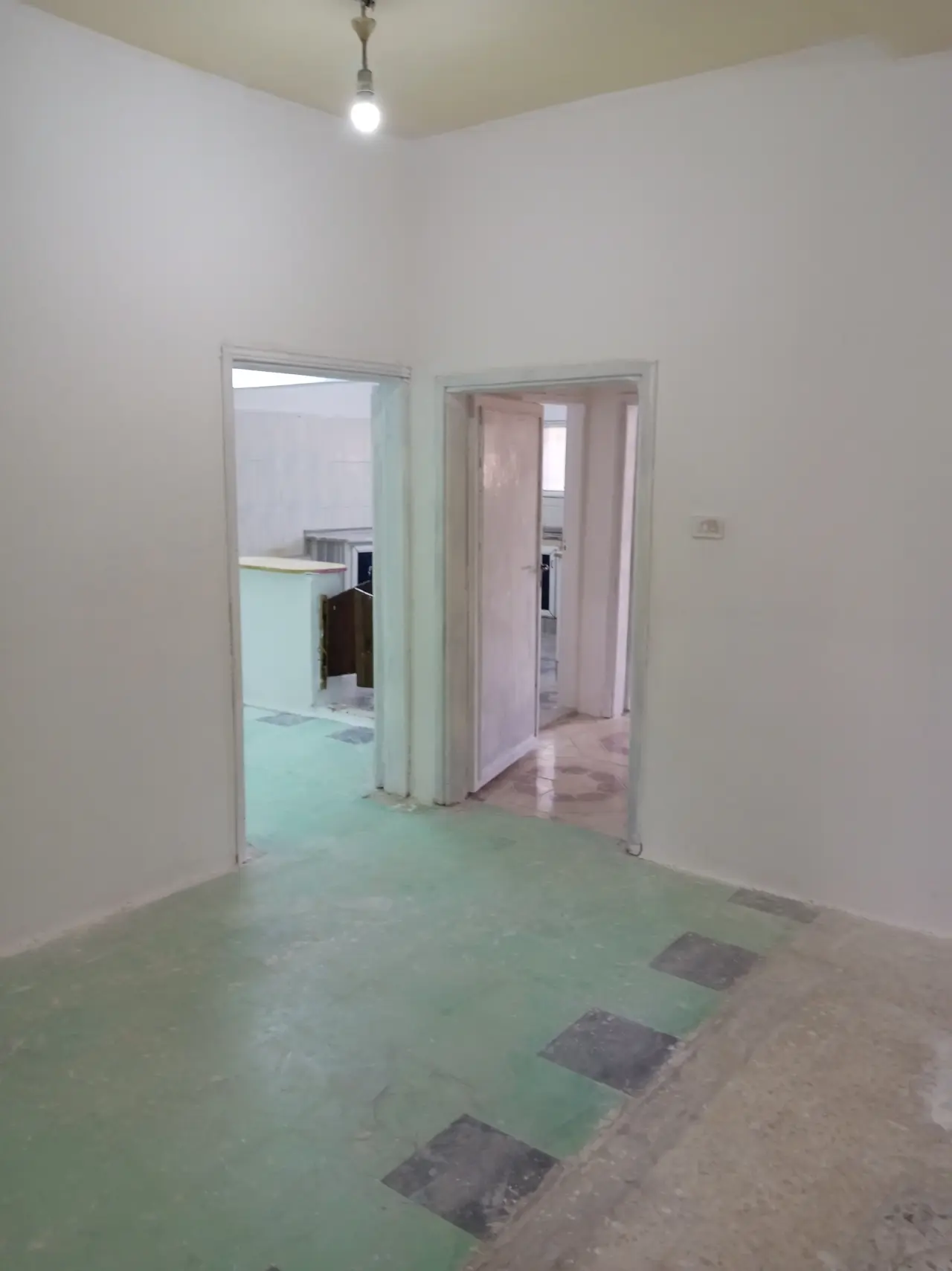 Ground-floor apartment with private entrance for rent on Fo'ara Street, Irbid