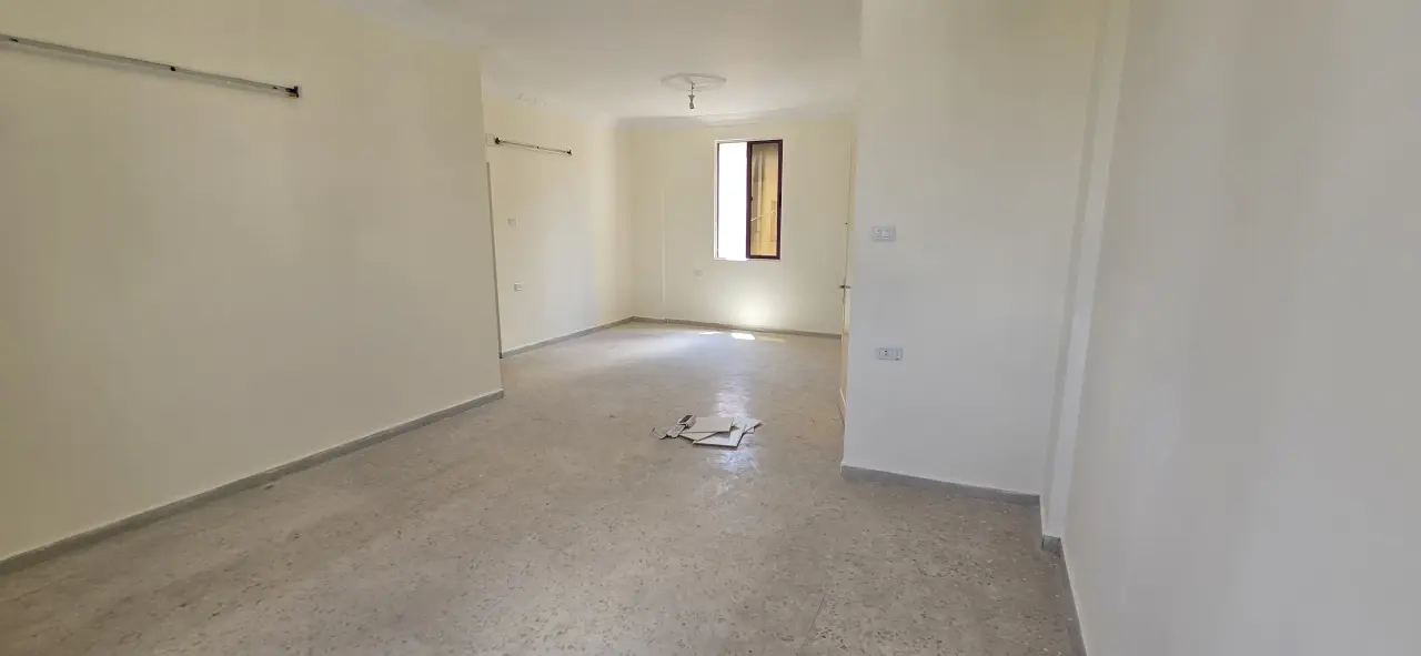 Apartment for rent in Al Mal'ab Al Baladi – photo 2