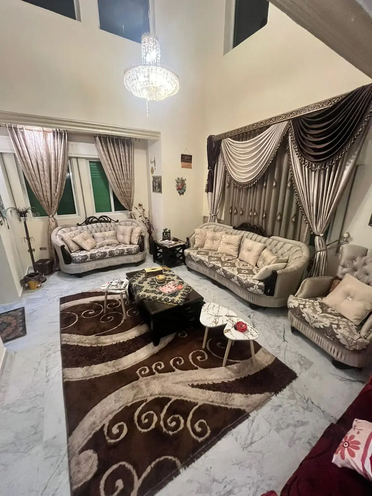 4 master bedrooms and a garden: furnished villa for daily rent near Junia Roundabout