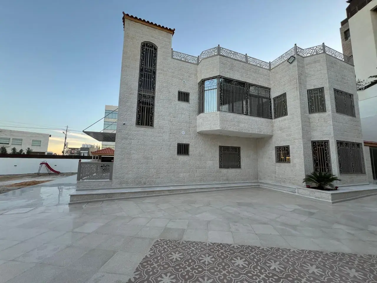 Khalda new super-deluxe villa on a 1,700 m² plot for sale
