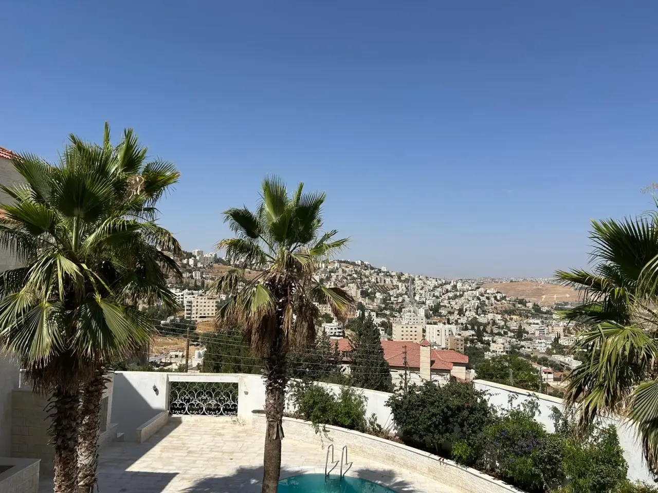 فيلا للإيجار في صافوط – صورة 8