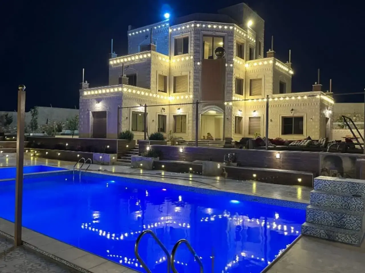 Two villas and two pools on a 3,500 m² farm near Bala'ama, Mafraq