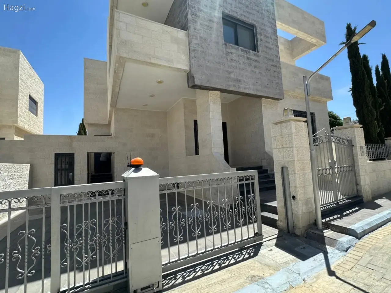 Villa for sale in Airport Road #3762