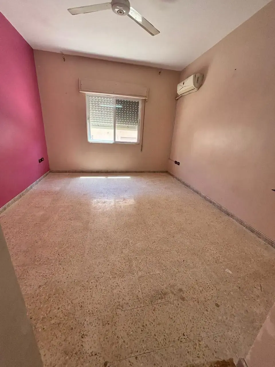 Apartment for sale in Al Sakaneyeh 3 – photo 3