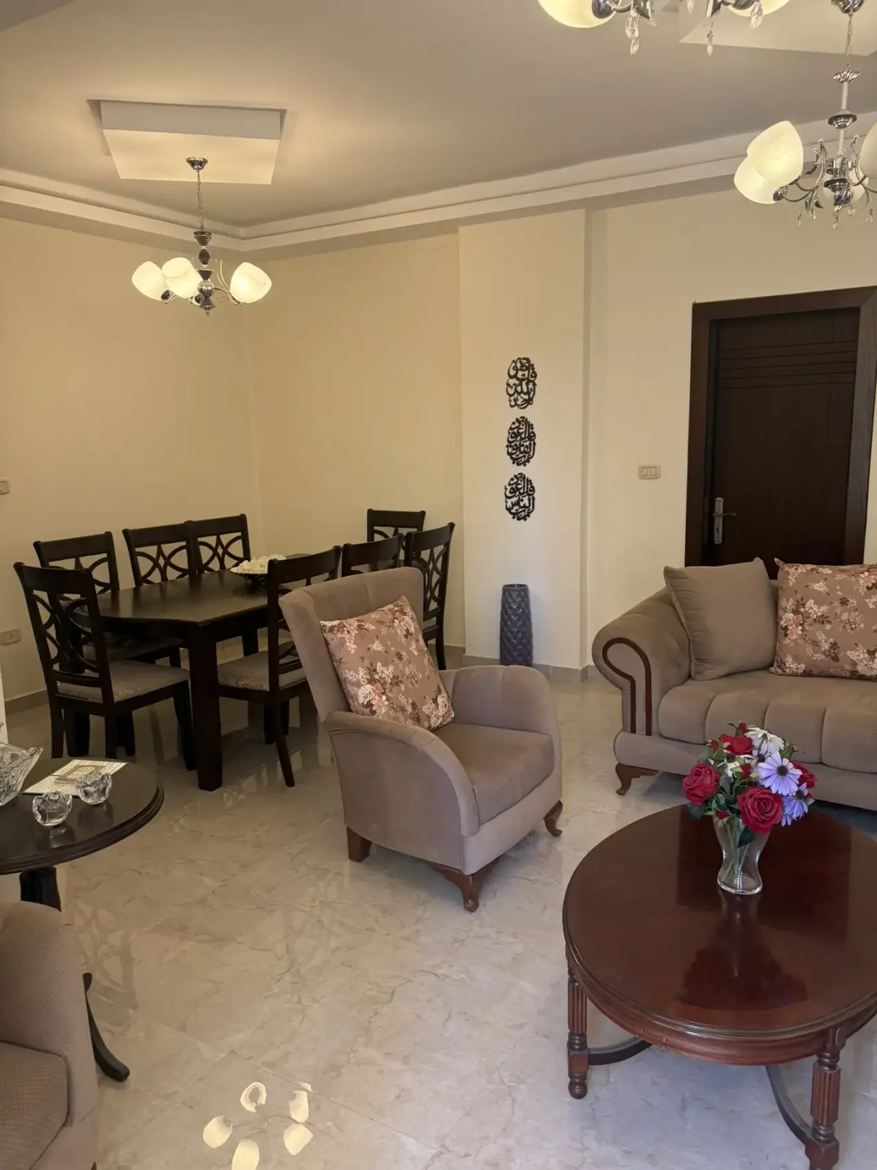 Quiet-street ground-floor flat in Al Jubayha, 140 m², sold fully furnished