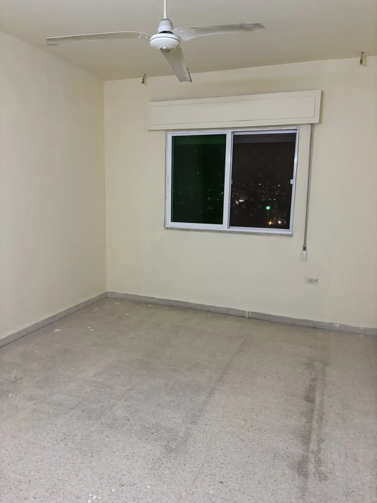Apartment for sale in Jabal Al Hussain – photo 4