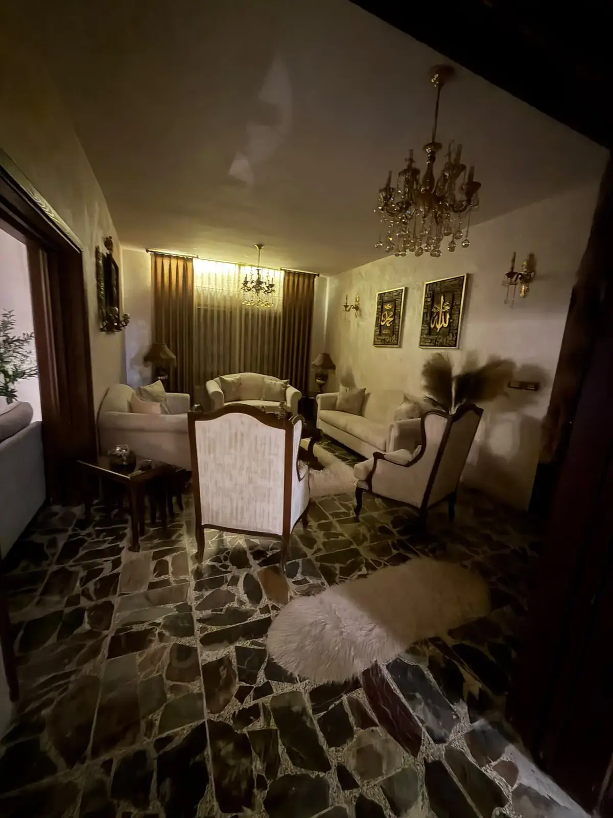 Apartment for sale in Jabal Al Hussain – photo 2