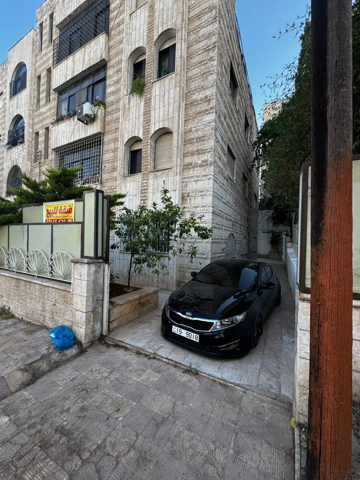 Jabal Al Hussain ground floor: 140 m² flat, 150 m² garden and a garage, for sale