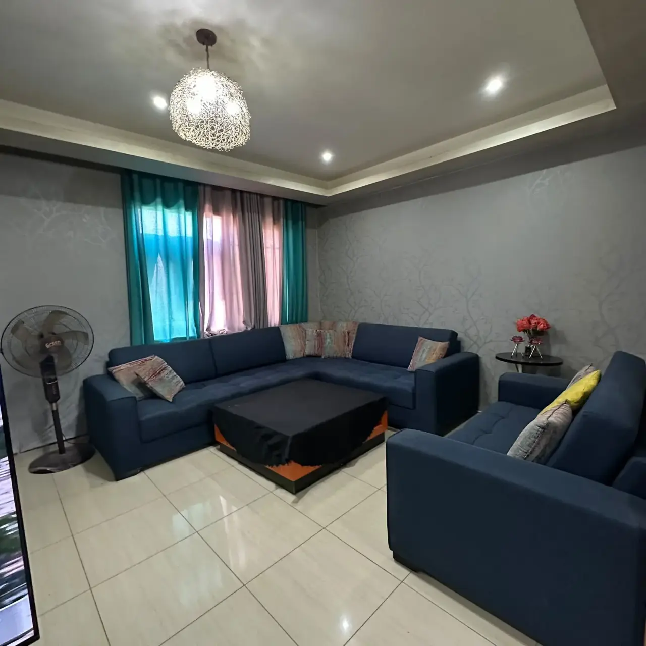 Al Gardens whole floor of 340 m² split into three units for sale
