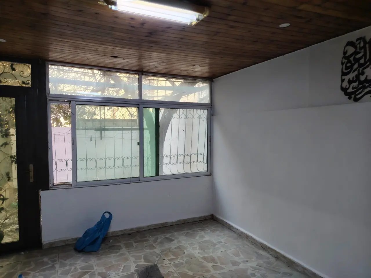 Final price on a ground-floor 150 m² flat with extra room, Dahyet Al Ameer Hasan