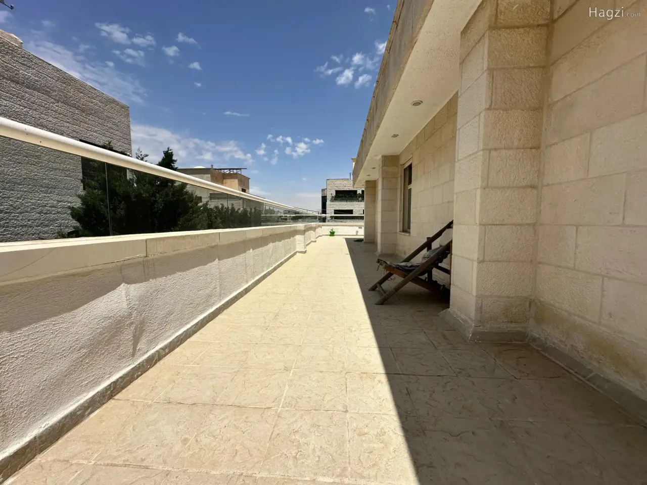 الصورة 3 من 12