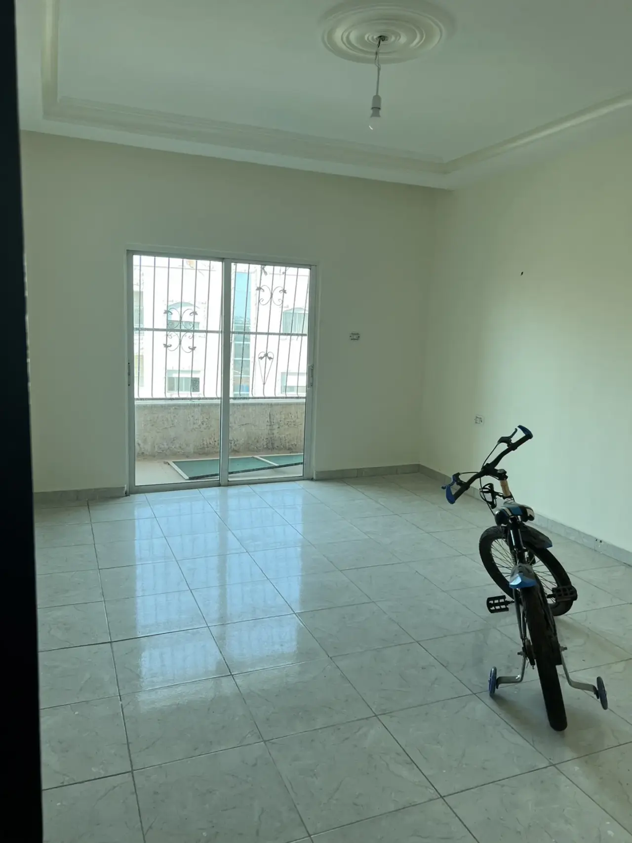 Rented at 300 JOD: renovated 3-bedroom apartment for sale in Dahiet Al-Istiqlal