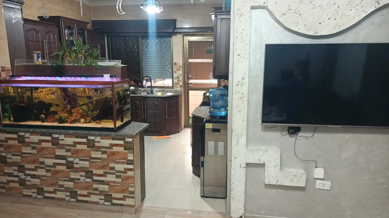Deluxe 118 m² in Marka with lift and garage, first floor