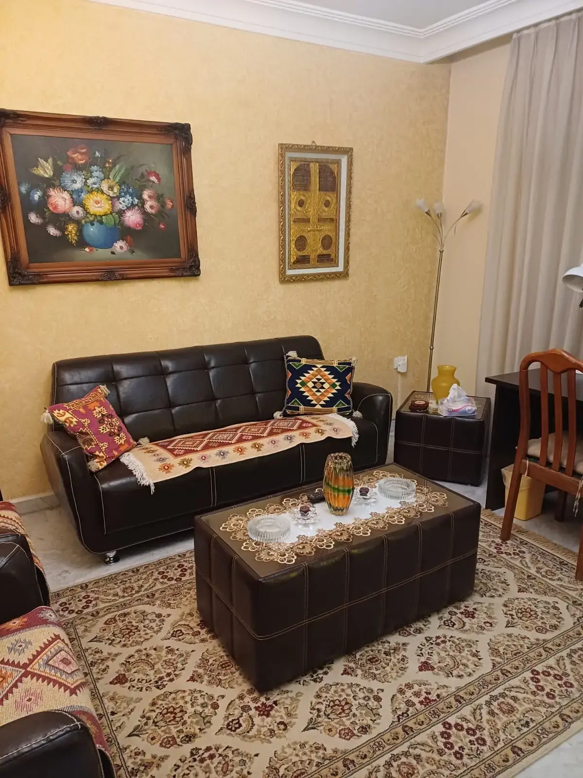Furnished ground-floor flat with private entrance and garden opposite the University of Jordan