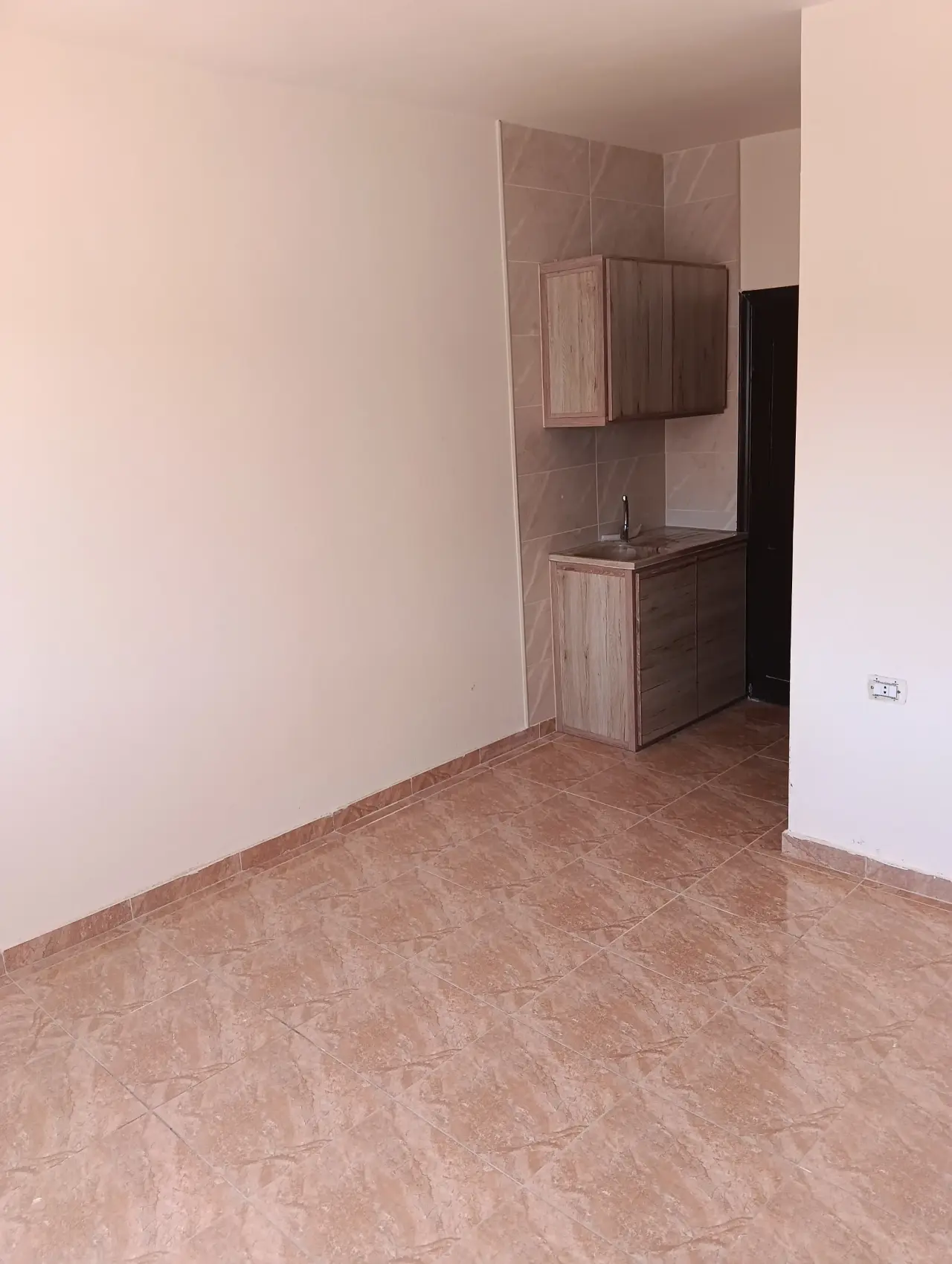 Apartment for rent in Tla' Al Ali Al Shamali – photo 2