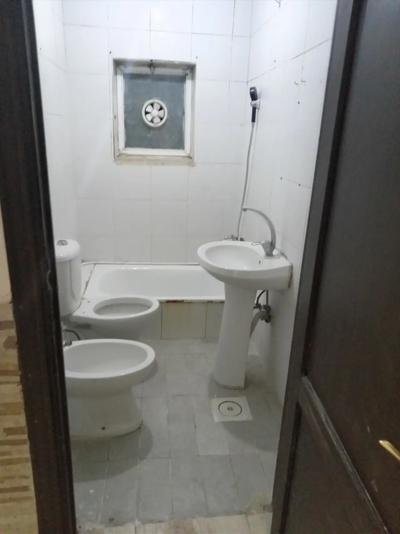 Apartment for rent in Jabal Al Hussain – photo 8