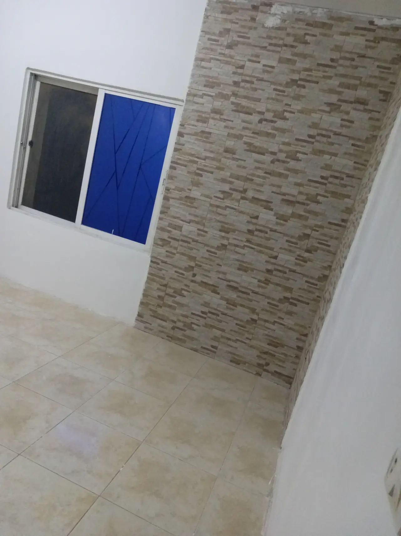 Apartment for rent in Jabal Al Hussain – photo 2