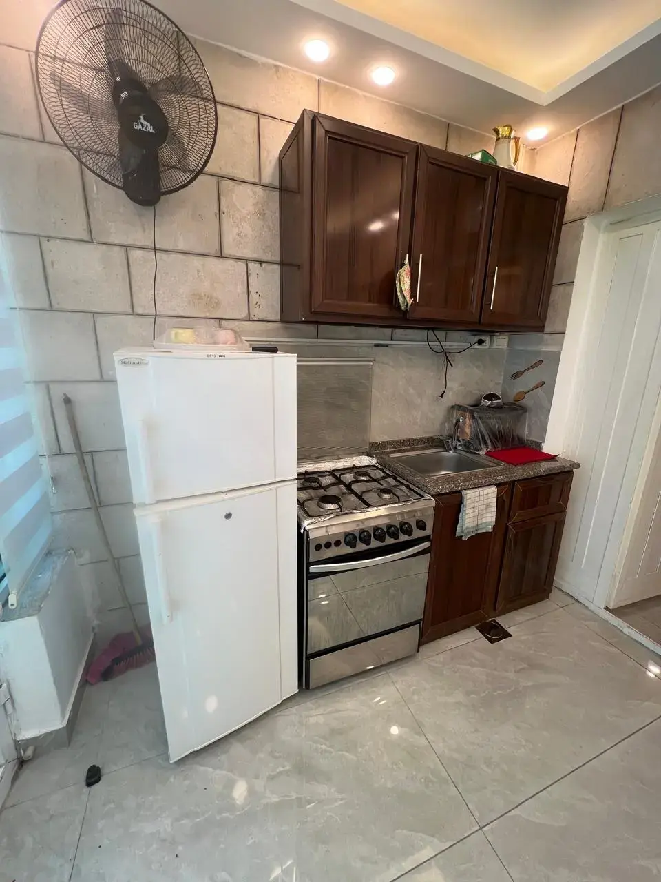 Apartment for rent in Jabal Al Hussain – photo 11