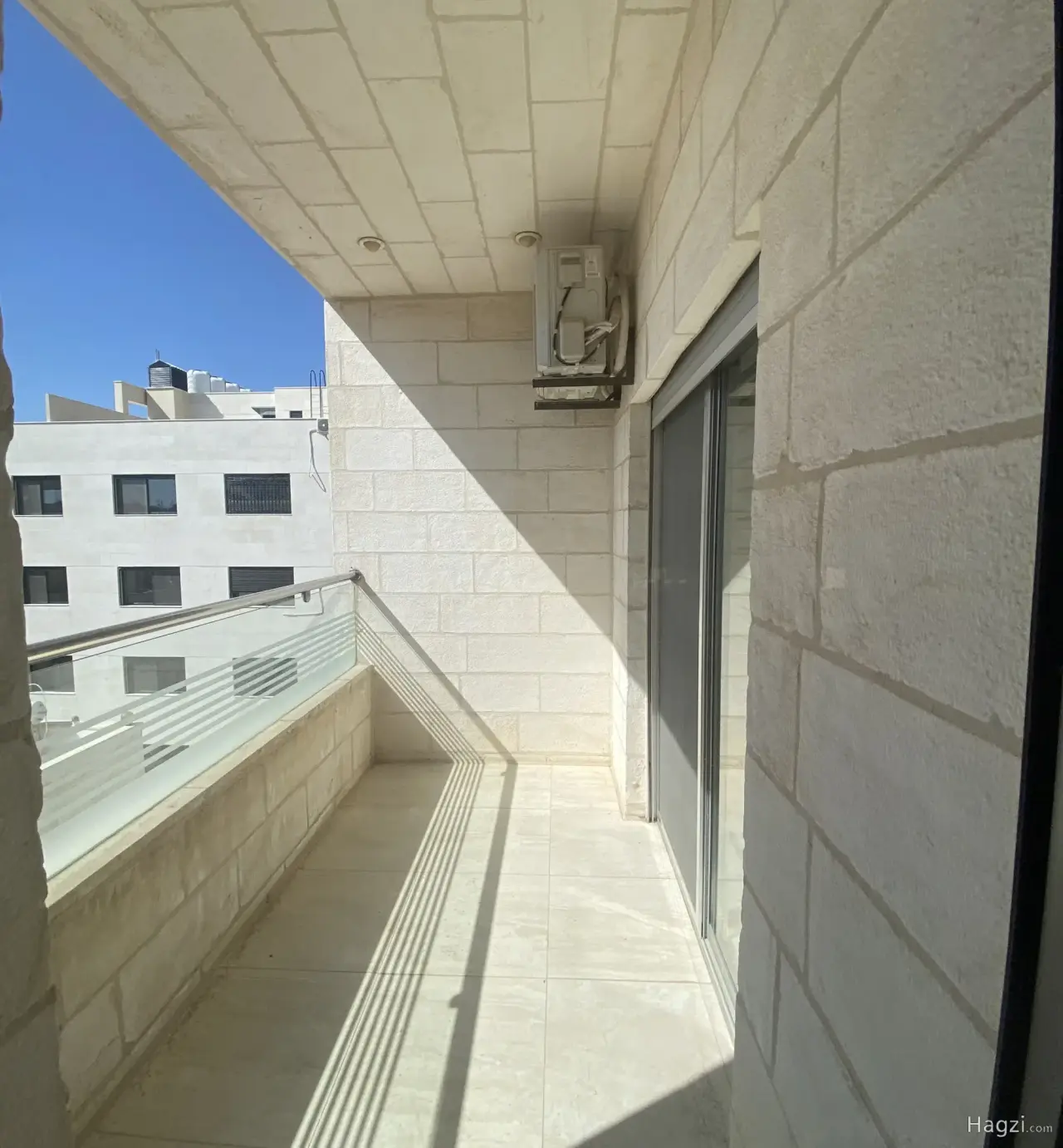 شقةمطلة للبيع في ضاحية النخيل #3680