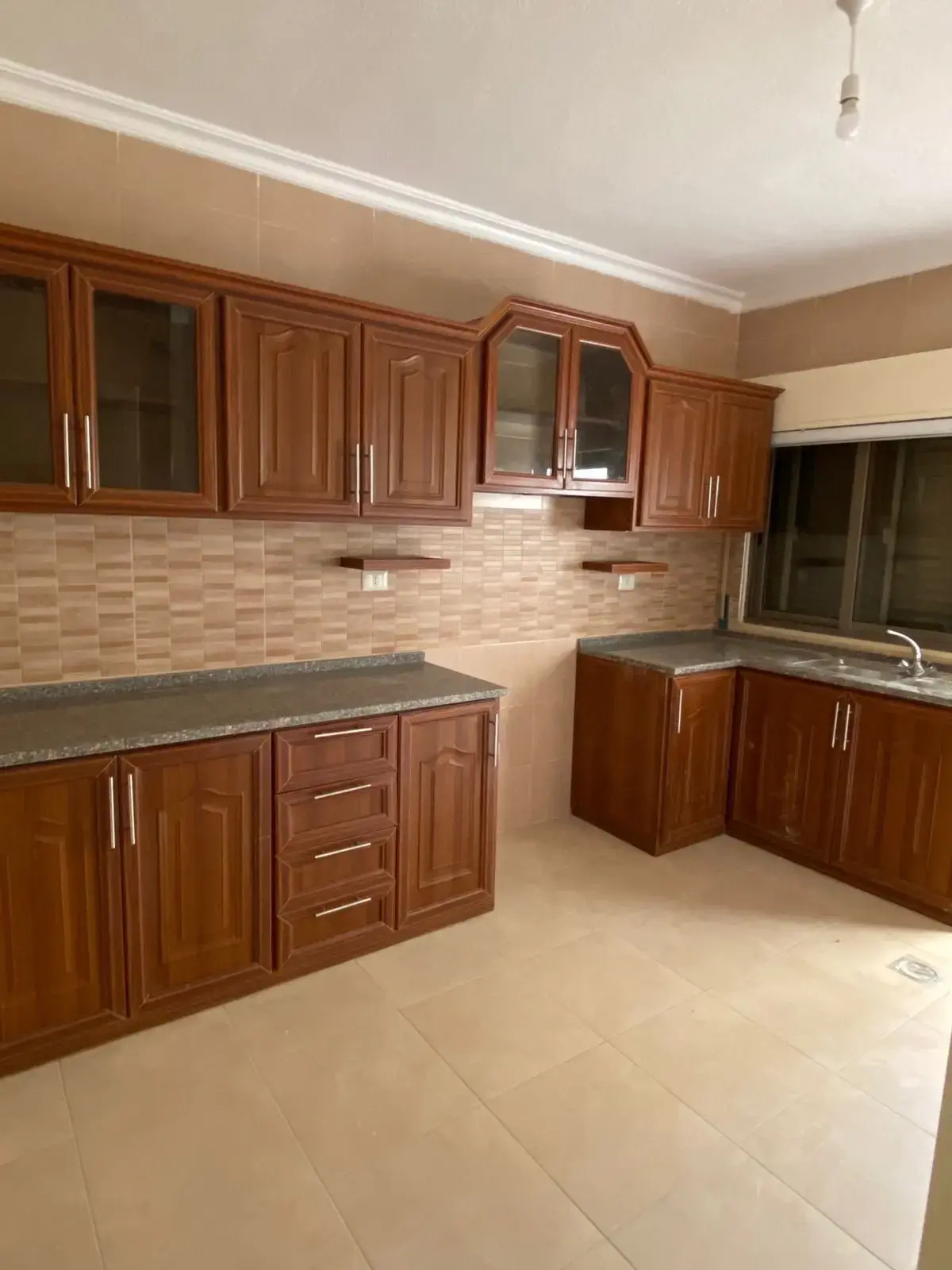 Apartment for rent in Marj Al Hamam – photo 6
