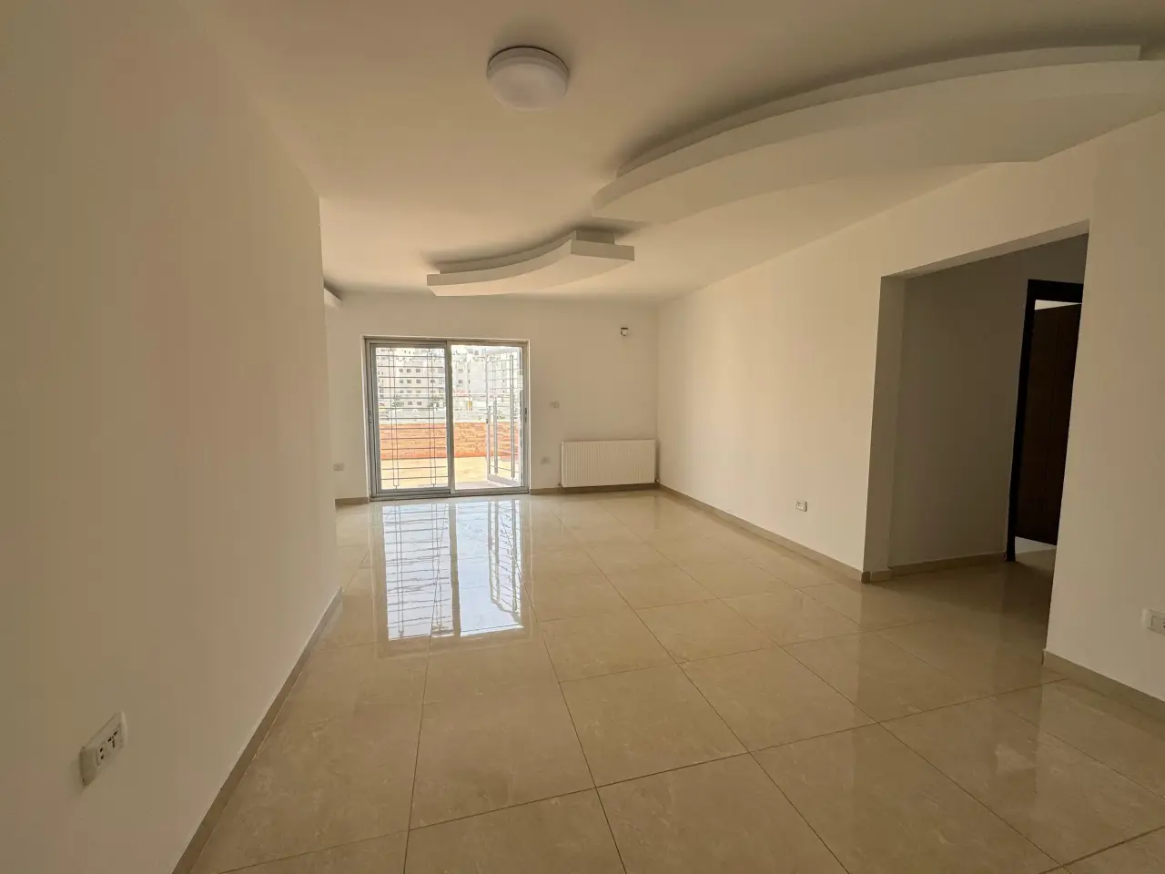 Apartment for rent in Dahyet Al Nakheel – photo 2