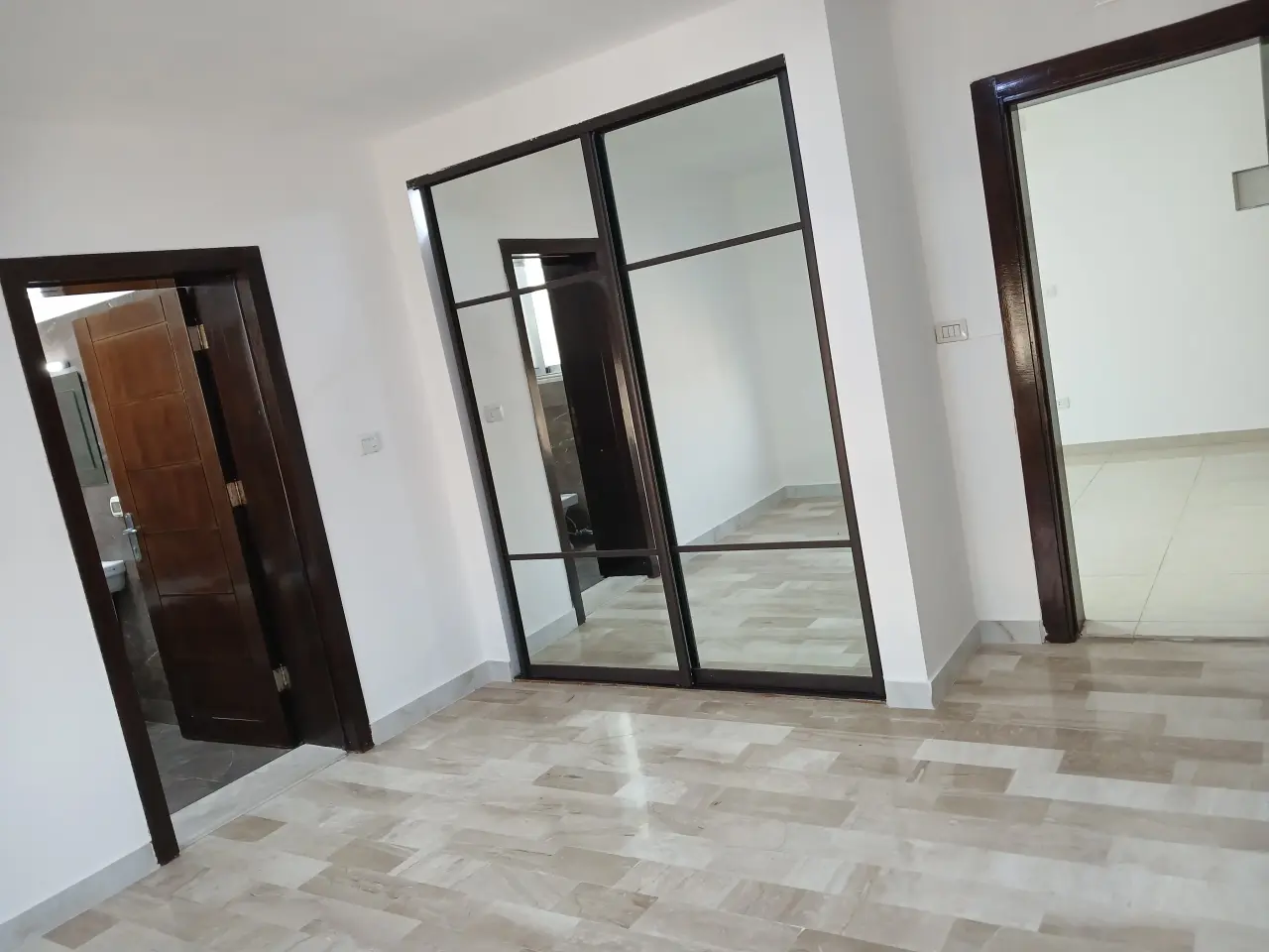 Apartment for rent in Dahyet Al Nakheel – photo 8