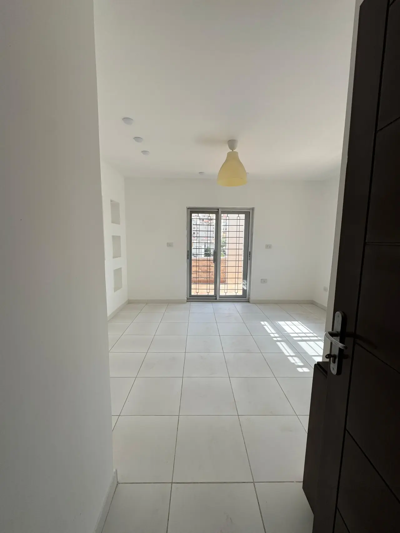 Apartment for rent in Dahyet Al Nakheel – photo 4