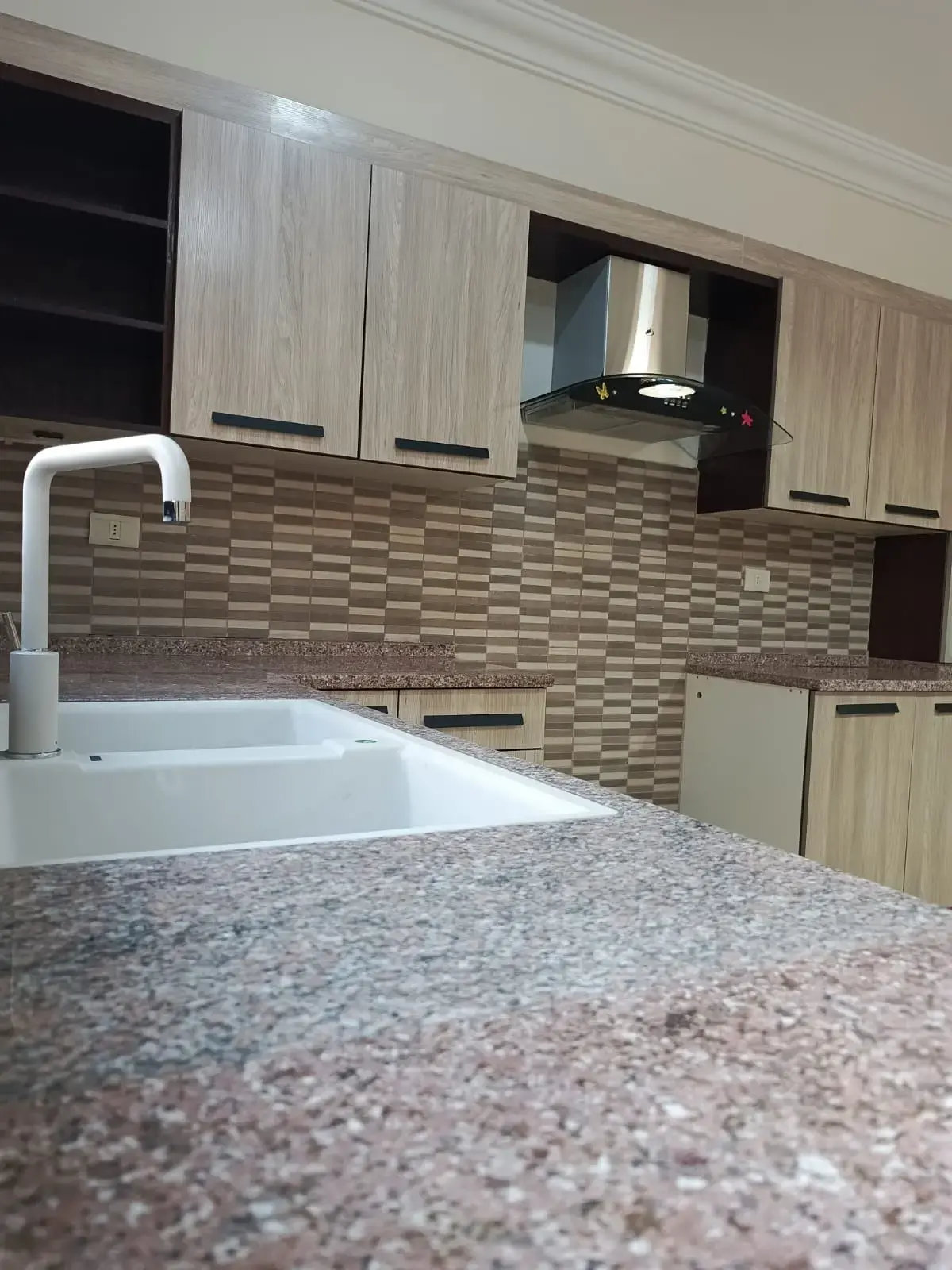 Apartment for rent in Gardens Street – photo 17