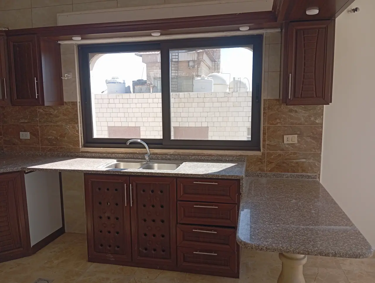 Apartment for rent in Gardens Street – photo 7