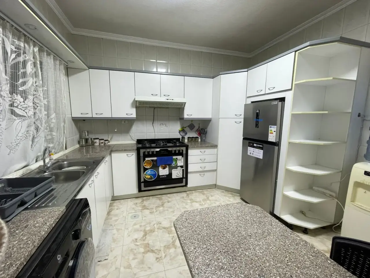 Apartment for rent in Gardens Street – photo 12