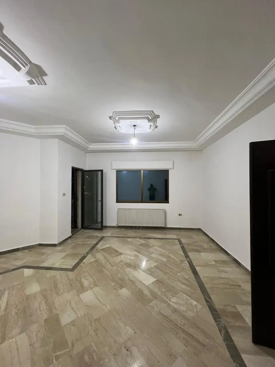 Dahyet Al Yasmeen 3-bed flat with lift, 160 m², unfurnished, for rent