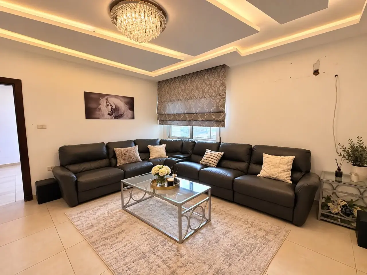 Near Shawabkeh roundabout in Al Thuhir: semi-furnished 3 bedrooms, yearly rent