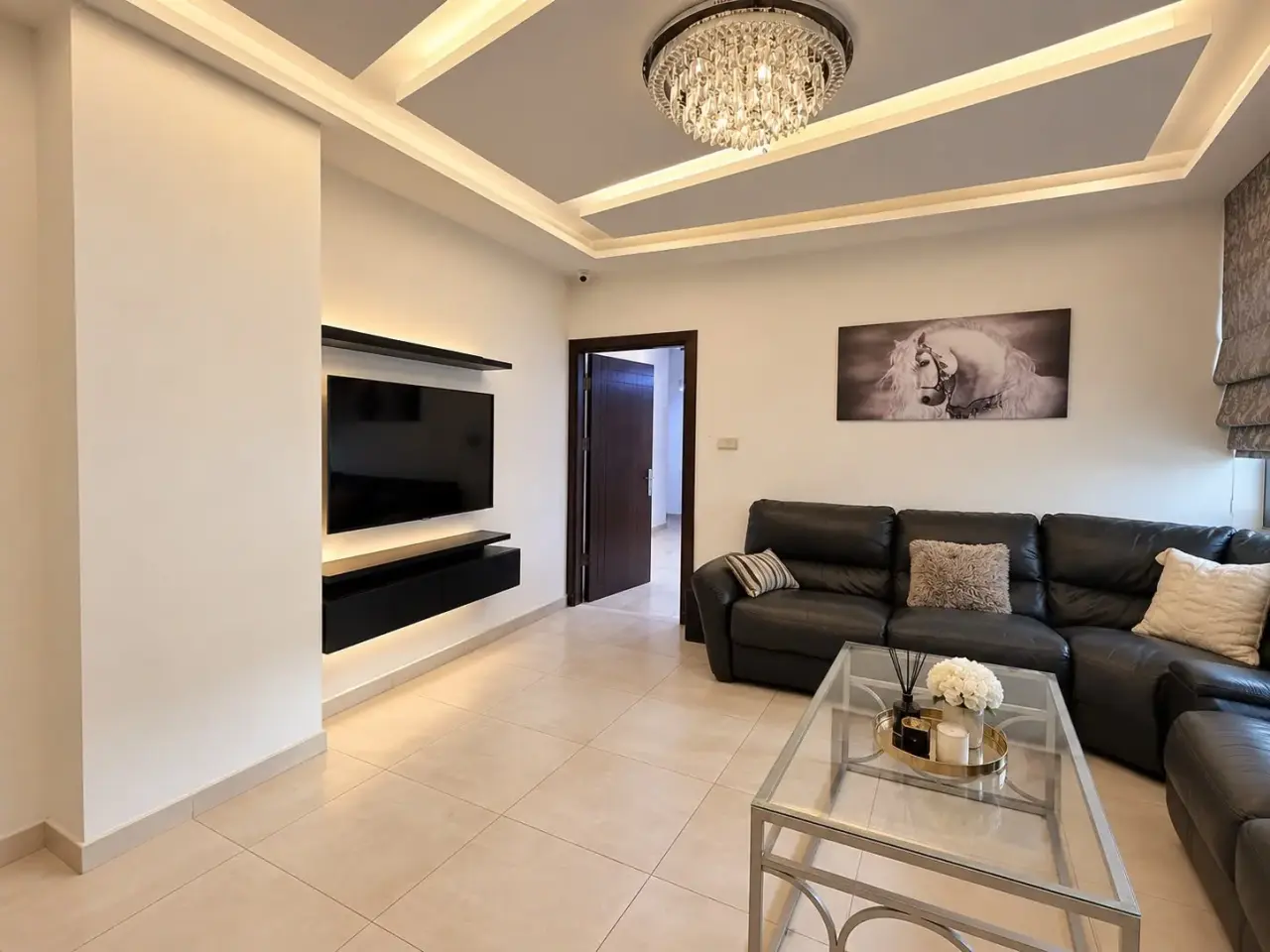 Apartment for rent in Al Thuhir – photo 2