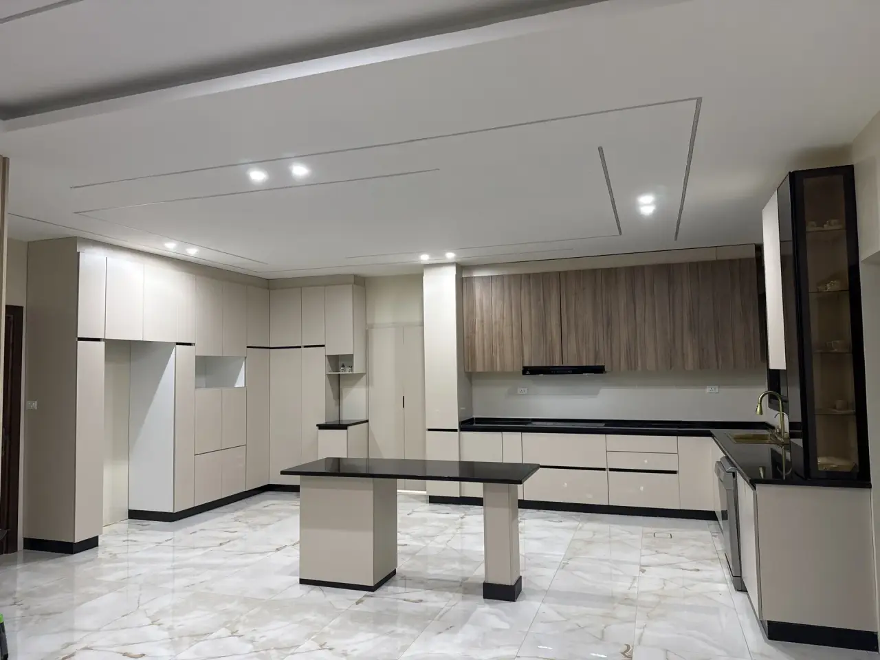 Villa for sale in Naour – photo 7