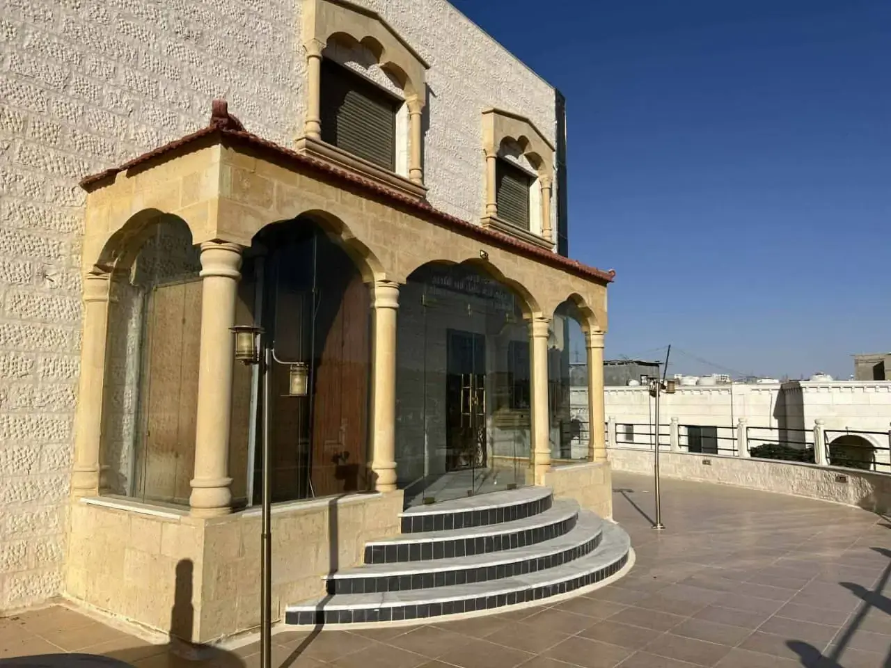 Engineers' Housing, Shafa Badran: 725 m² villa with new furniture on 588 m²